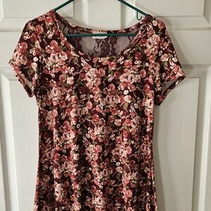 Free Kisses Burgundy Floral Short Sleeve Top